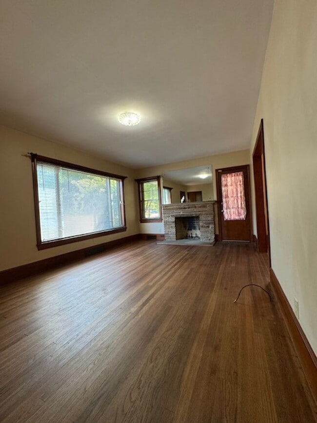 Photo - 1508 E Holly St