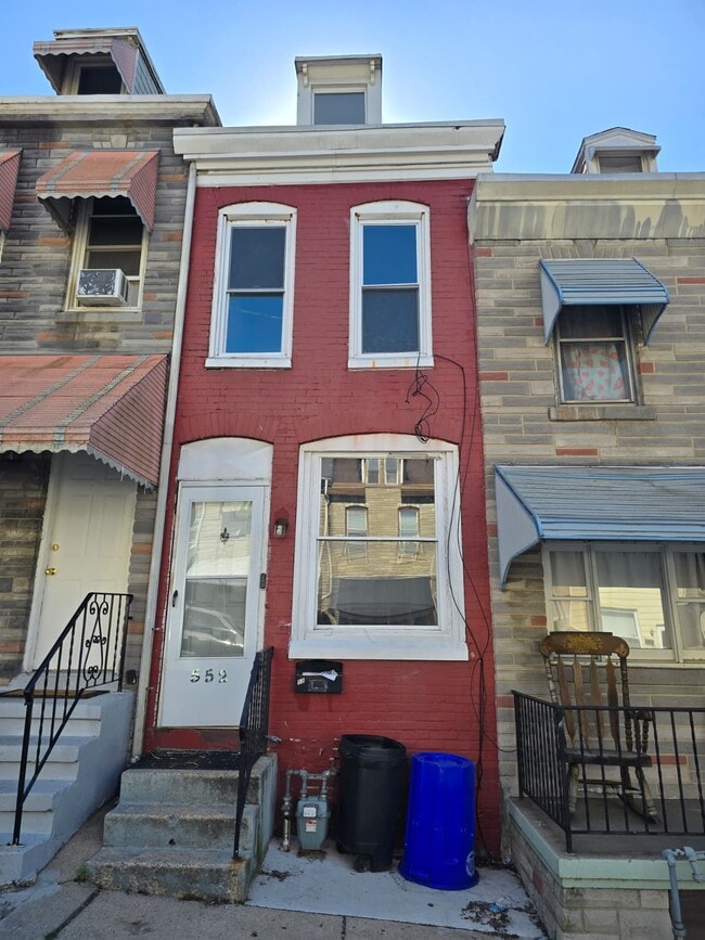 Photo - 552 S 11th St