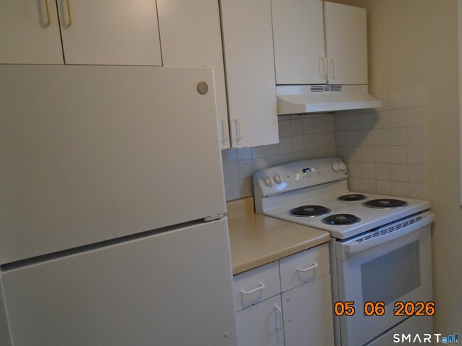 327 Augur St Unit 3