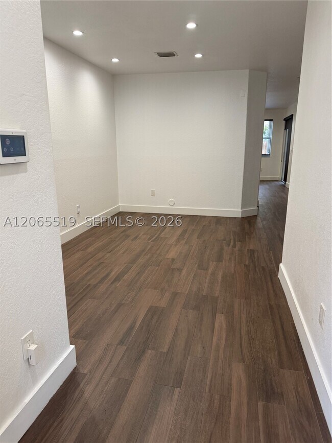 15069 SW 9th Way