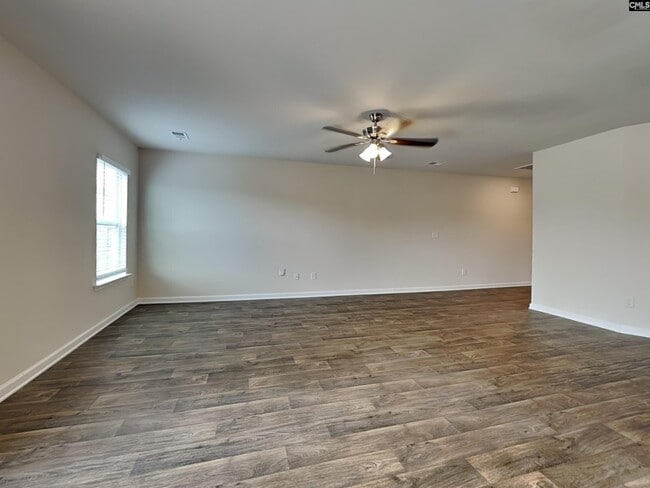 Photo - 59 Blue Fescue Way