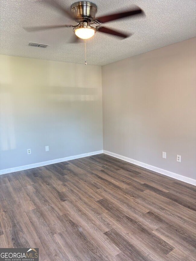 Photo - 107 Sea Parc St