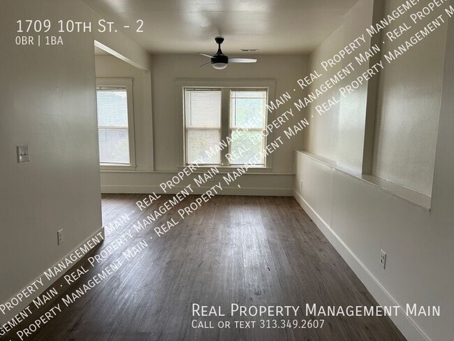 Building Photo - 1709 10th St Unit 2 Rental