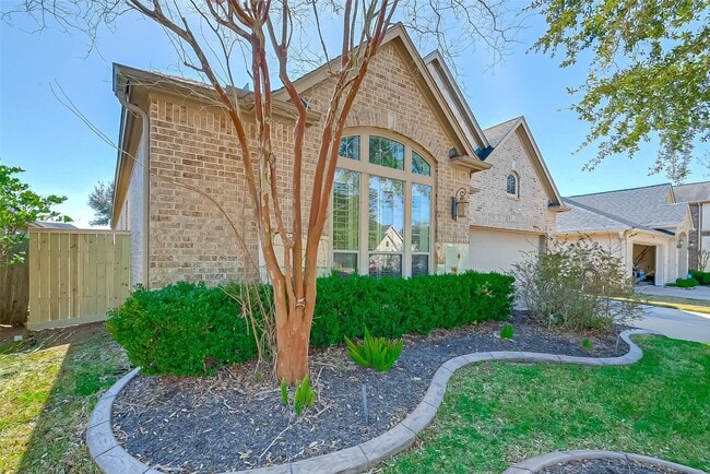Building Photo - 5422 Linden Rose Ln