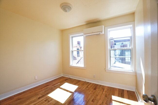 Photo - 3 Grimes St Unit 2