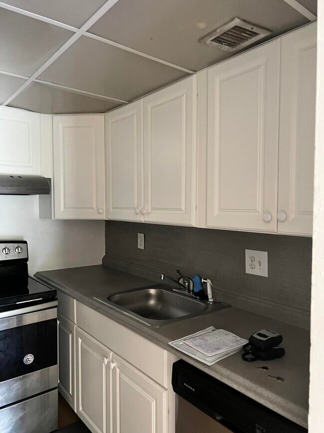 Photo - 644 NW 13th St Unit 310