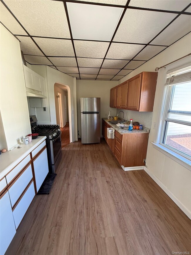 Photo - 2528 Poplar St