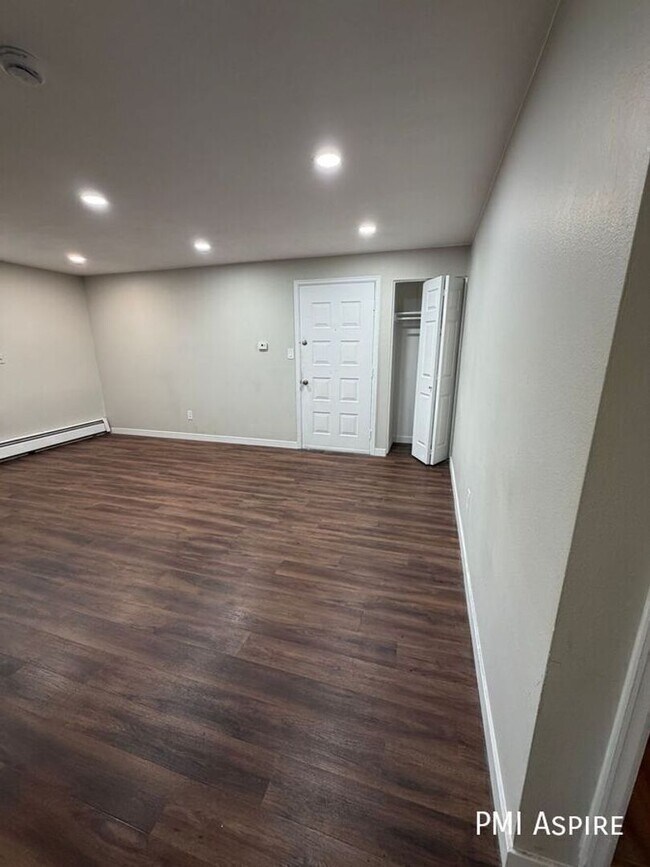 Photo - 2 Bedroom 1 Bathroom Apartment in Lakewood