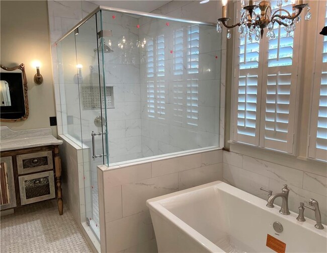 Photo - 185 W Moreno St