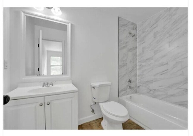 Photo - 1369 Chadwick Cir