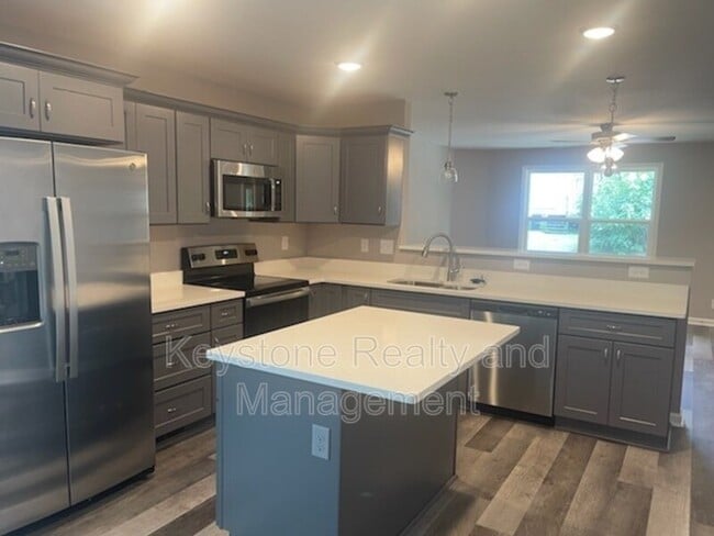 Photo - 718 Perkins Ave