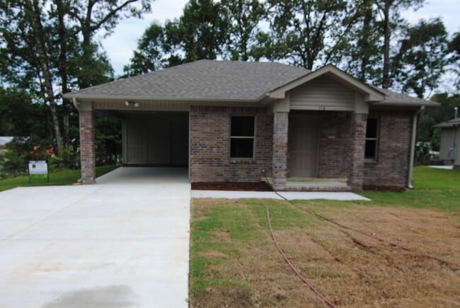 New Listing! - New Listing! Casa