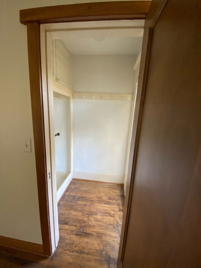 Photo - 15708 Rayen St