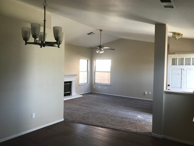 Photo - 1035 S Tracy St