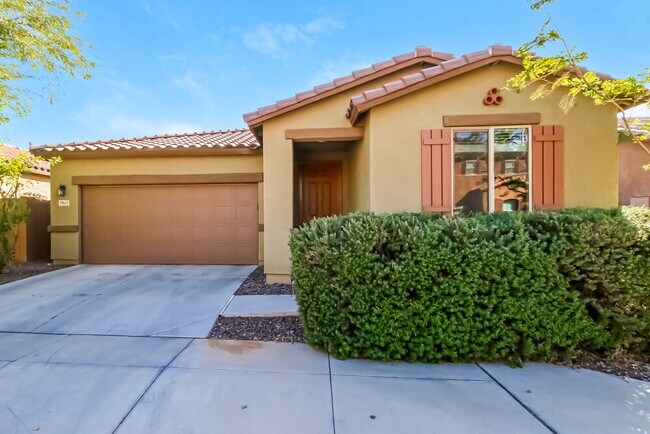 Photo - 7847 E Boise St House