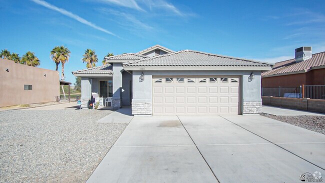 Building Photo - 11811 Apache Ave Rental
