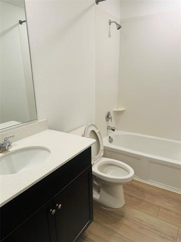 Photo - 3212 Coyote Way