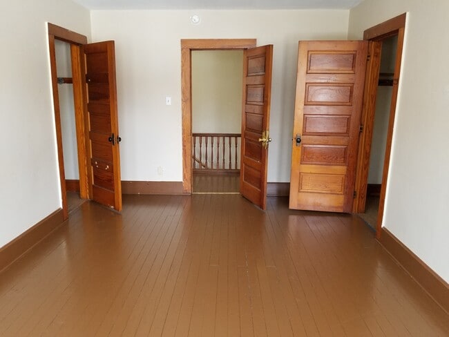 Photo - 606 W Main St