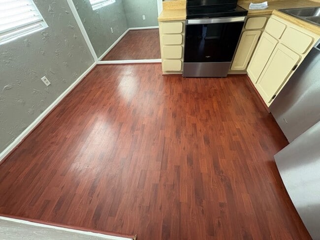 Photo - Start your Next Chapter!!! 2nd Floor Condo, Close to Shopping and Dining!!!