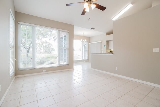 Photo - 1230 Glenmore Dr