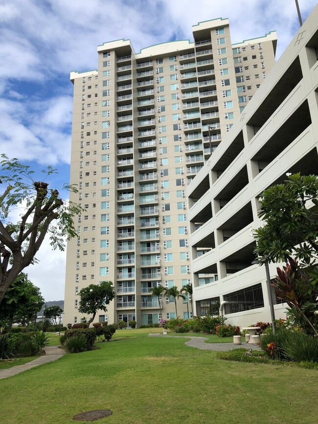 Building Photo - Breathtaking mountain view, 1 bdrm, 1 bath... Unit 1706 Rental