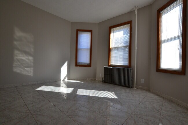 Photo - 19 Shannon St Apartments Unit 2