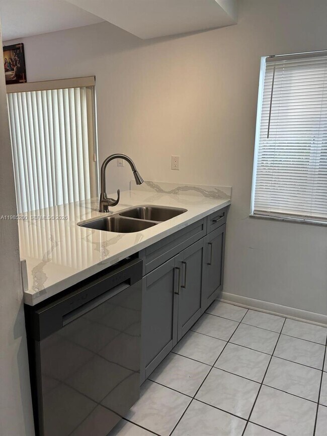 Photo - 133 Riviera Cir