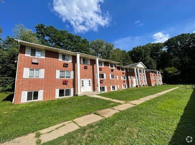Building Photo - 1935 Brookside Dr Unit 206 Rental
