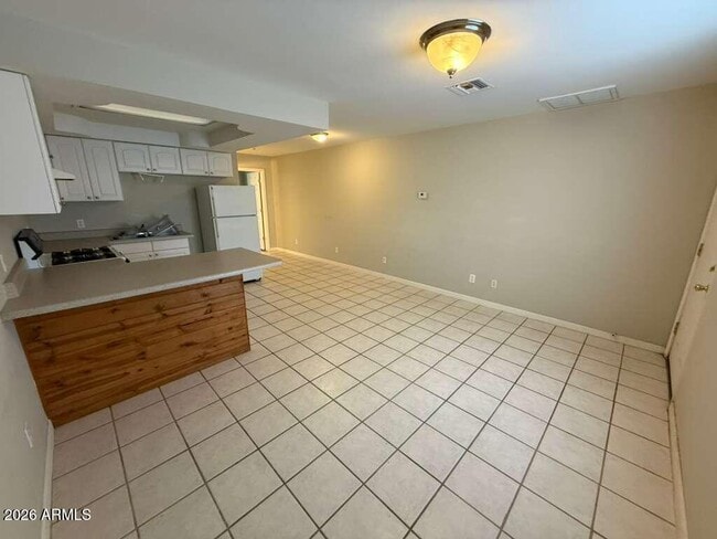 Photo - 1810 E 8th St Unit C