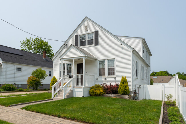 Building Photo - 66 Massachusetts Ave Unit 1 Rental