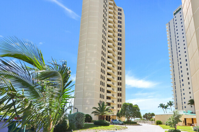 Building Photo - 2800 N Ocean Dr Unit B5a Rental