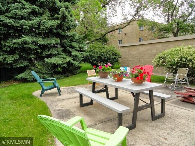 Photo - 7000 Sandell Ave Apartamento Unidad 5