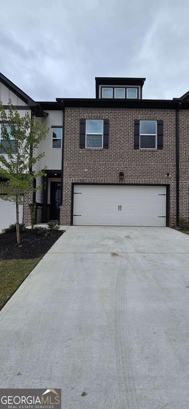 Building Photo - 5728 Urban Vlg Wy