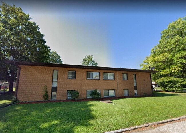 Building Photo - 10 S 35th St Unit 6 Rental