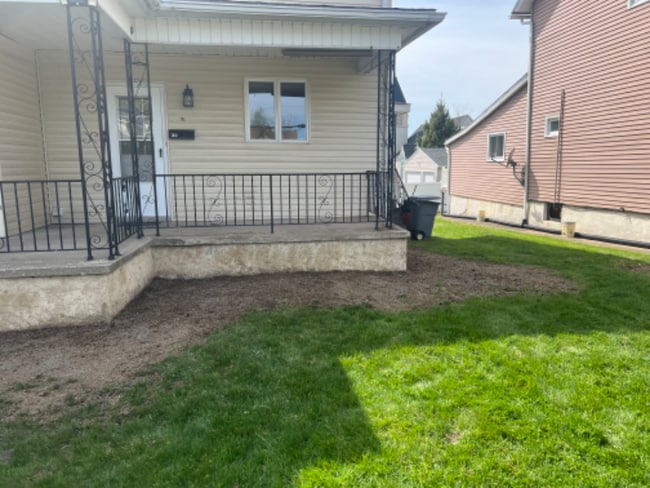 Photo - 132 S Apple St Unidad 2