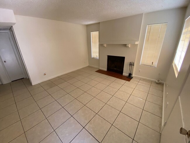 Photo - 2 bed downstairs unit