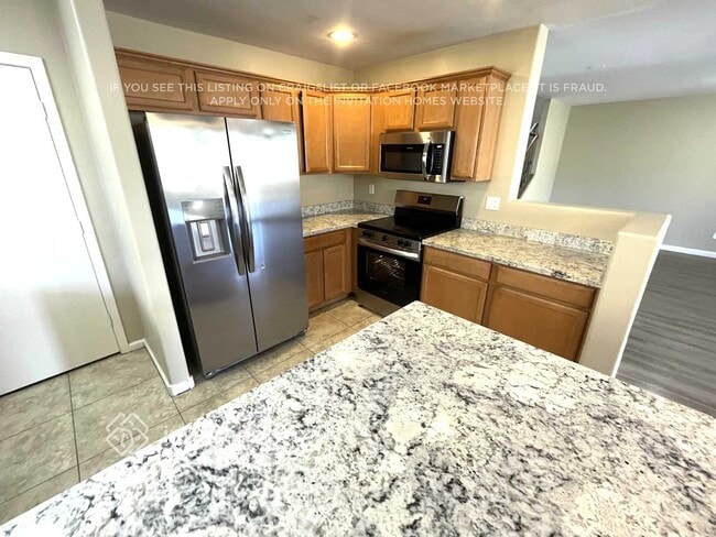 Photo - 11322 W Pierson St