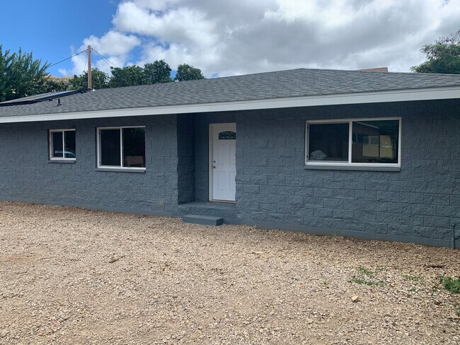 Photo - AVAILABLE NOW! 5 bedroom 2 bath