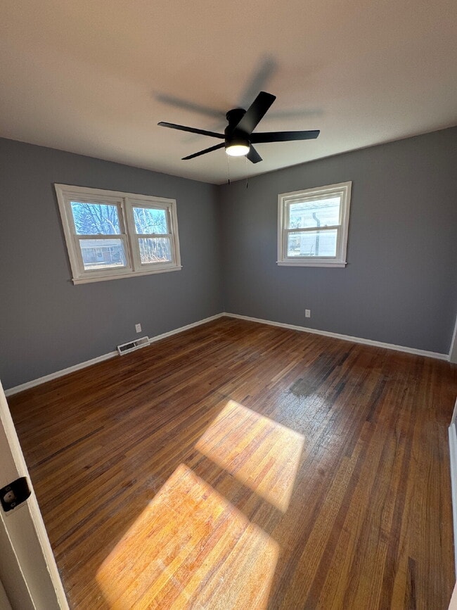 Photo - 1433 N Kokomo Ave