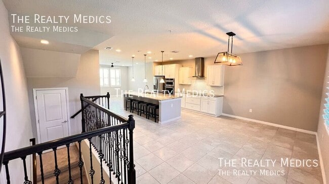 Photo - 529 Piazza Point