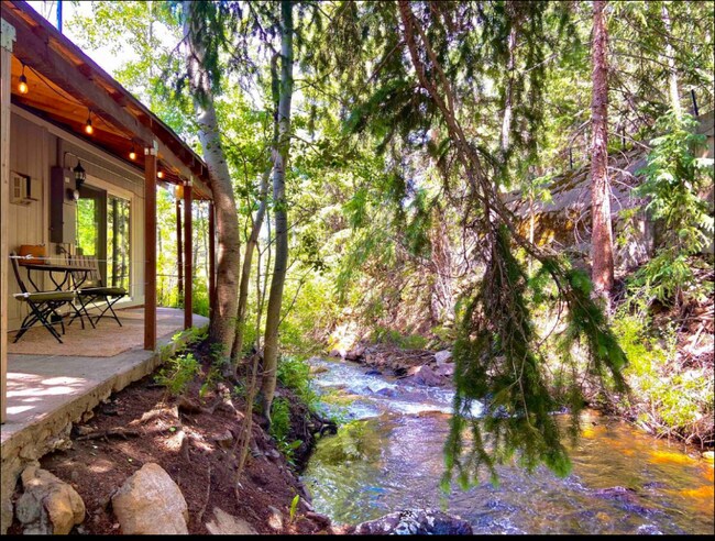 Photo - 4403 Chicago Creek Rd