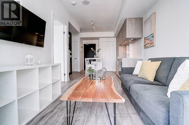 Photo - 77 Shuter St Unit 2611