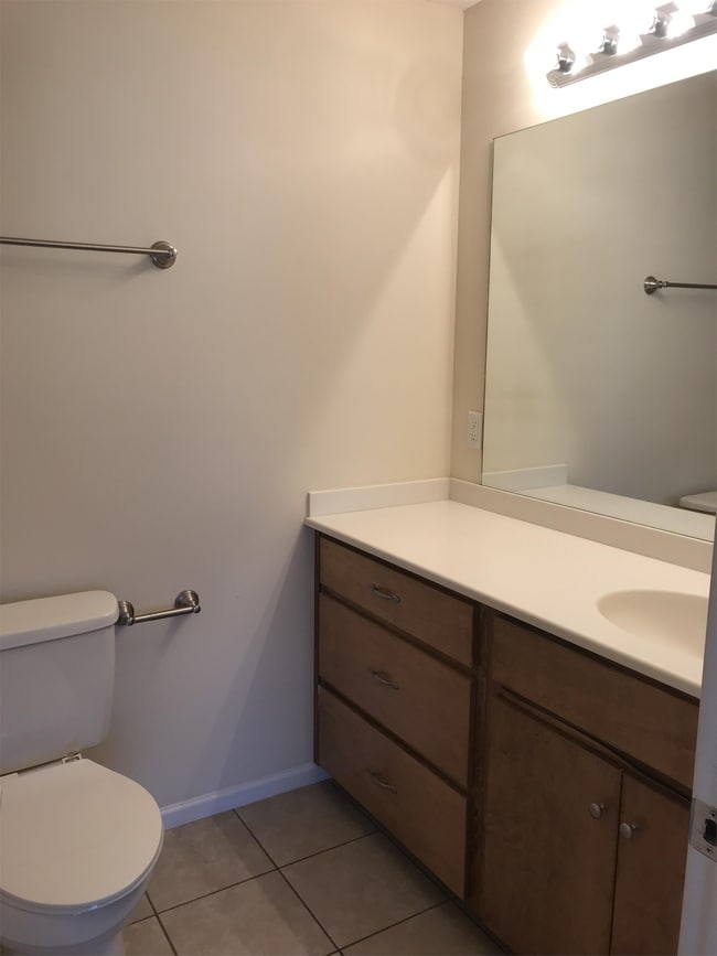 Photo - 2808 Davis Rd