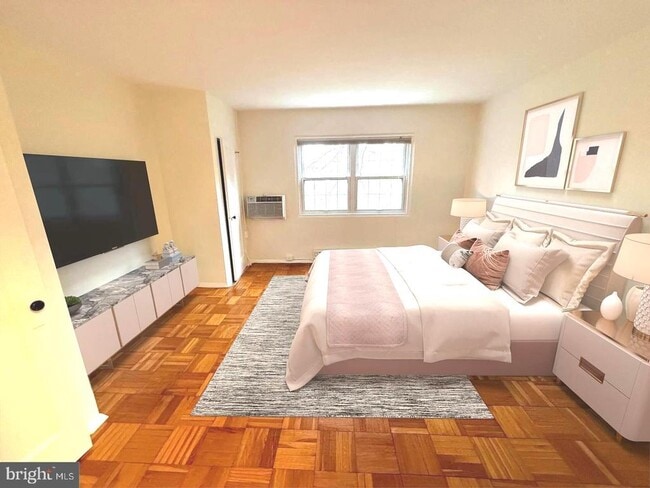 Photo - 1612 Mt Eagle Pl