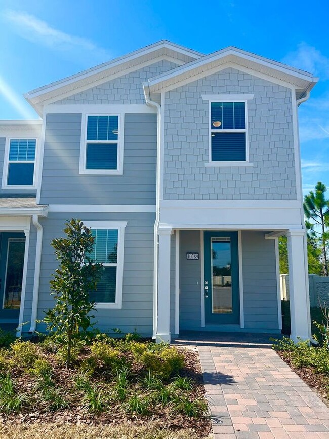 Brand New 4/3 Modern Townhome with a Priva... - Brand New 4/3 Modern Townhome with a Priva...