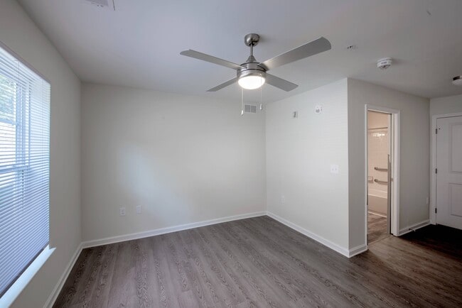 One Bedroom One Bath Handicap Apartment - Primary Bedroom w/En-Suite