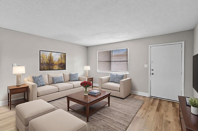 Photo - The Woodford