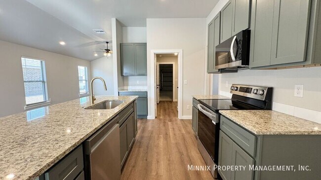 Photo - 2131 Langford Ave