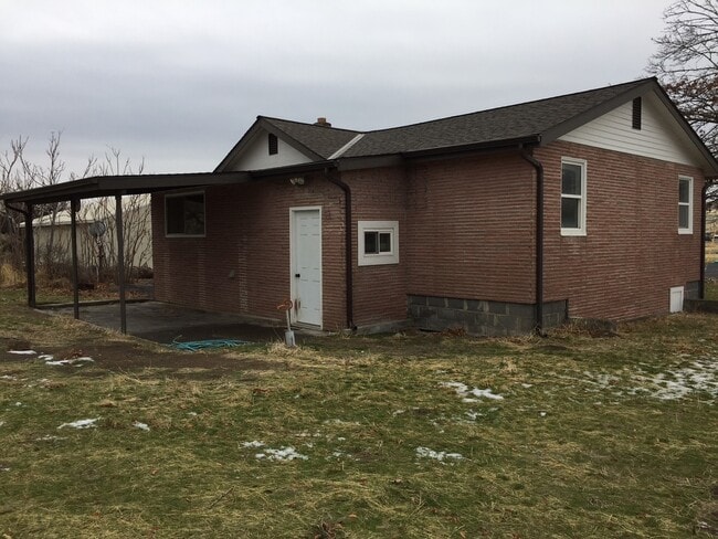 Photo - Charming 2 Bedroom Home with Garage