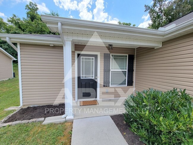 Photo - WEST KNOXVILLE!! - Beautiful 2 Bd 2-Ba Single Family home in the Village at Bearden!